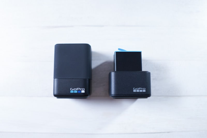 GoPro HERO9用のデュアルバッテリー充電器＋バッテリーの比較
