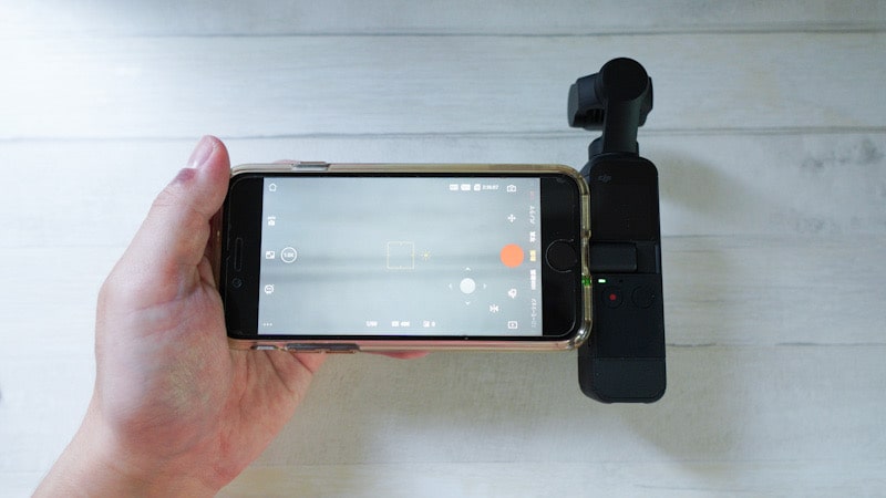 DJI Pocket 2のスマートフォンアダプタとスマートフォン