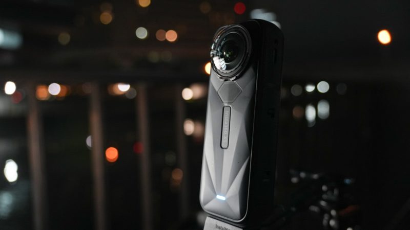 Insta360 X5