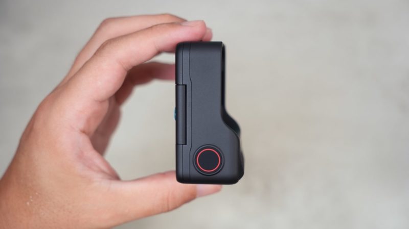 Insta360 GO Ultraのアクションポッドの上部の録画ボタン