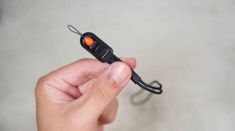 Insta360 GO Ultraに同梱されるクイックリリース安全コード