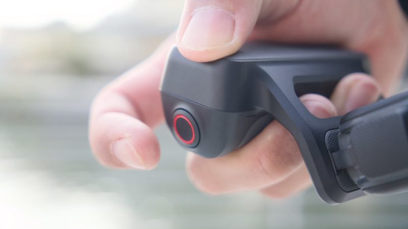 撮影グリップのシャッターボタン